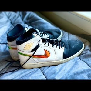 nike air iridescent swoosh